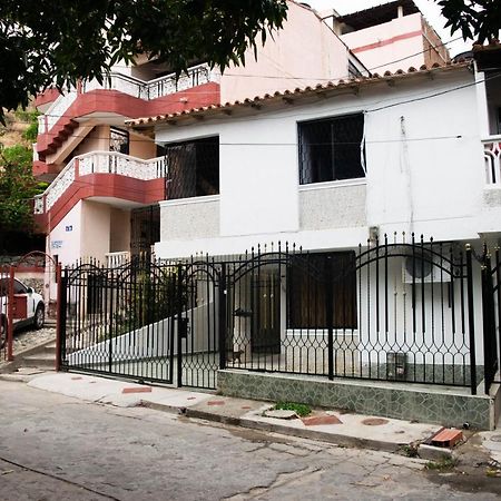 Hostal Villa Del Mar - Rodadero Santa Marta  Exterior photo